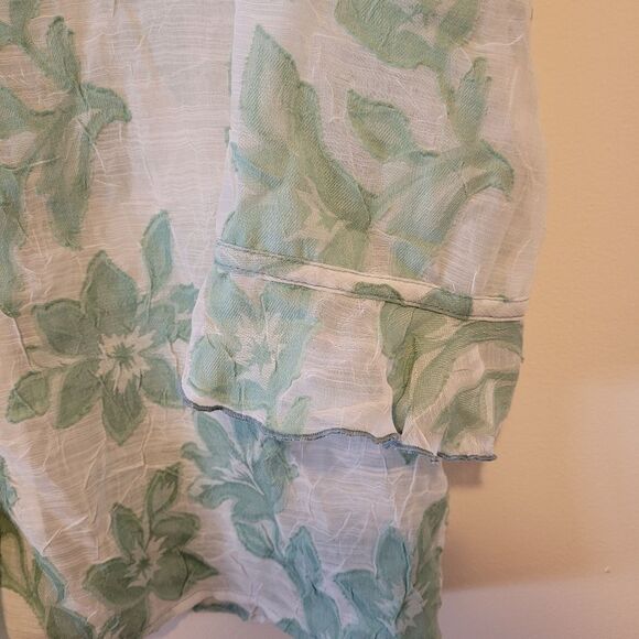 Alfred Dunner Green Floral Button-Up Blouse - Picture 4 of 4